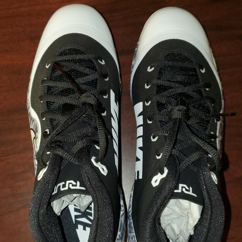 Nike Force Zoom Trout 4